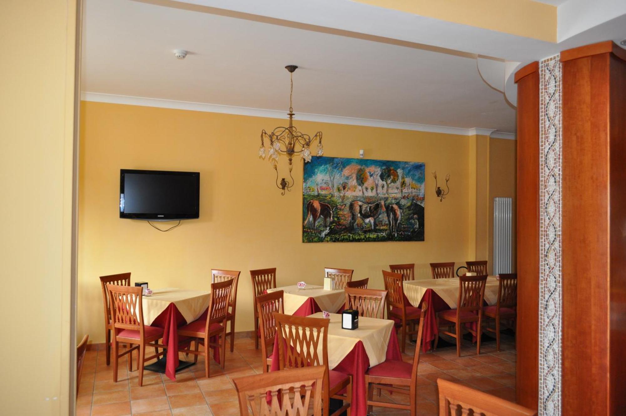 Hotel Duca Di Calabria 세라란브루노 외부 사진