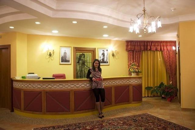 Hotel Duca Di Calabria 세라란브루노 외부 사진
