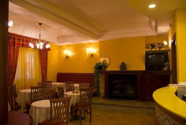 Hotel Duca Di Calabria 세라란브루노 외부 사진