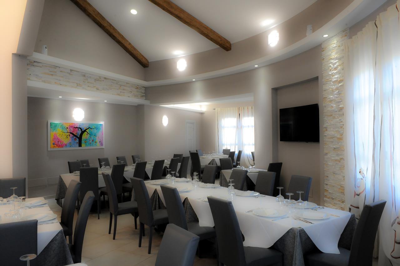 Hotel Duca Di Calabria 세라란브루노 외부 사진
